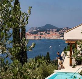 Luxury 4 Bedroom Villa with Infinity Pool, Sauna and Sea Views in Sveti Jakov, near Dubrovnik, Sleeps 8